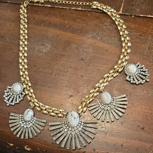 Vintage Charming Charlie Gold Tone & Silver W Marble Gem Necklace Statement💫